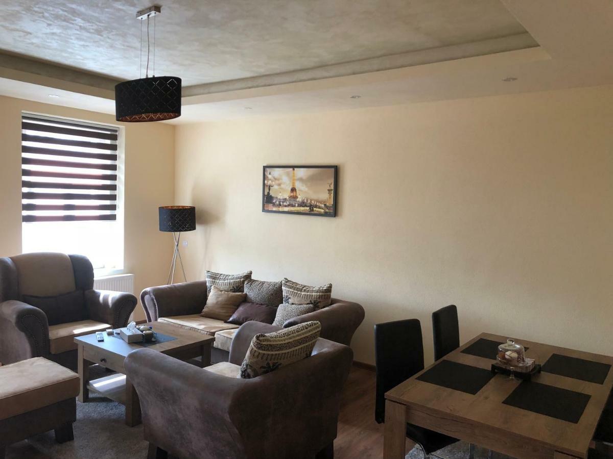 Lili Apartman Apartment Mariánské Lázně Exterior foto